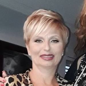 Meet your Posher, Renee